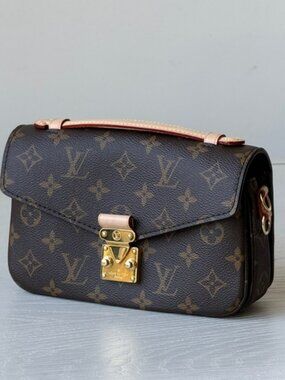 Louis Vuitton Pochette Métis East West Bag Monogram Canvas Shoulder Bag